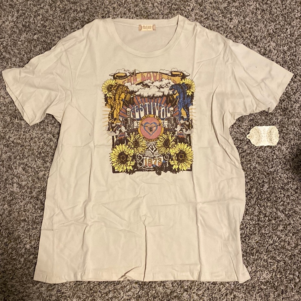 NWT Altar’d State Graphic Tee. Size L